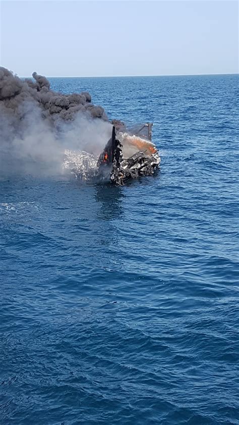 ICG, Gujarat ATS apprehend boat carrying 8 Pakistanis, 30 kg heroin ...