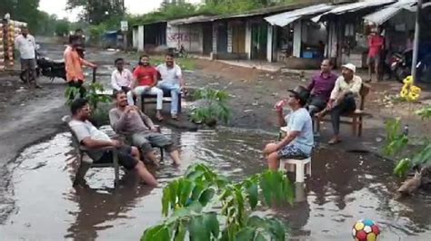 Residents stage unique protest against poor condition of road in MP’s ...