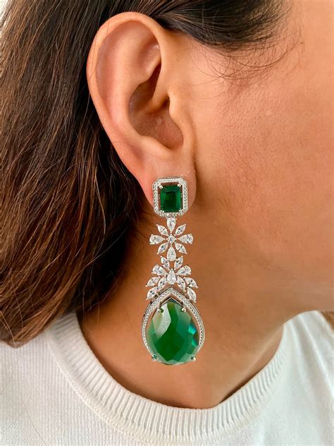 Maharani Emerald Appliqué Dimonte Choker Set & Emerald Drop Dimonte Fl ...
