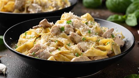 Pasta Alfredo con Pollo - Fede Cocina