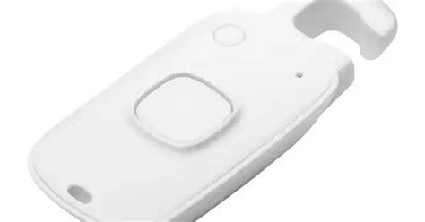 REFLECTS PESCARA Photo Remote Shutter Release in White Wireless ...