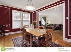 pareti sala da pranzo sala da pranzo con le pareti rosse fotografia stock pareti sala da pranzo sala da pranzo con le pareti rosse fotografia stock