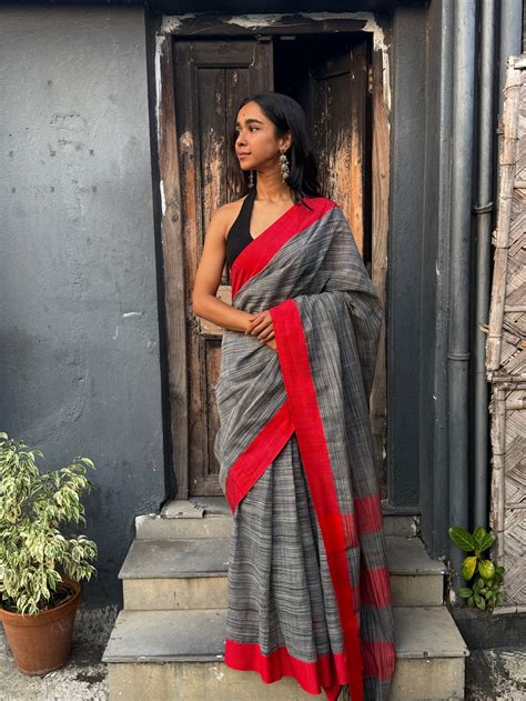 Black and Red Bangladesh Cotton Handloom Sari – Love Me Twice | Thrift ...
