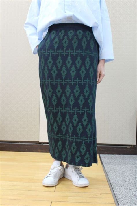 ブロックプリントスウェットSKT | hanabatsu