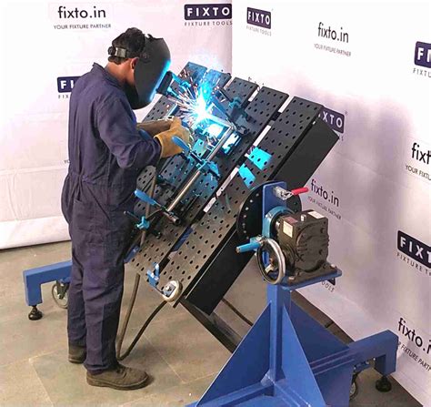 Welcome to Fixto : Modular welding table : D16 FIXTO ROTARY POSITIONER