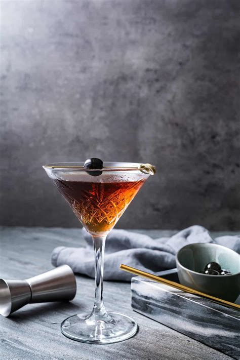 Classic Manhattan Cocktail Recipe - Food Faith Fitness
