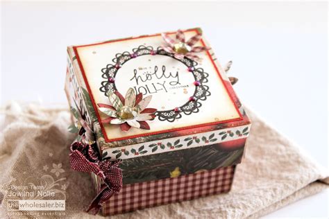 Exploding Christmas Present Video 的图像结果