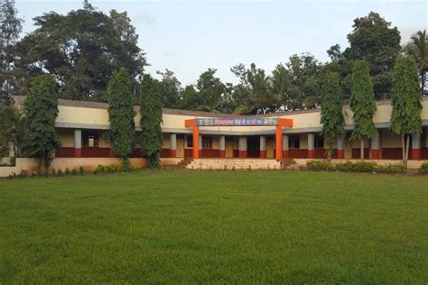 Shivaraj Arts Commerce and DS Kadam Science College Kolhapur Campus ...