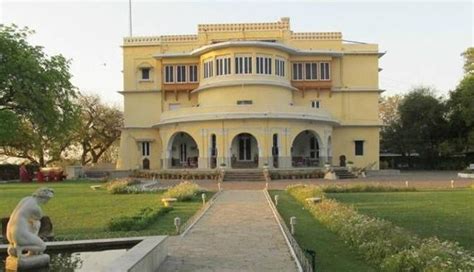 5 Most Haunted Hotels To Visit in India - lifeberrys.com