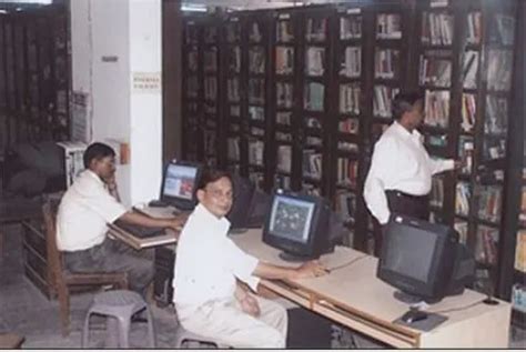 Prin MC Shah Commerce College Contact Number, Address & Map, Ahmedabad ...
