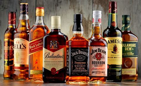 ഐ ടി മേഖലയില്‍ ബാർ-റെസ്റ്റോറെൻ്റുകൾ, കൂടുതല്‍ മദ്യശാലകളും തുറക്കും ...