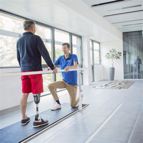 All About Your Amputee Rehabilitation Team | Össur Prosthetics