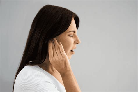 Pain Ear While Chewing