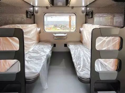 New Delhi-Srinagar Vande Bharat sleeper train soon: Schedule, route ...