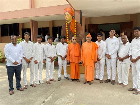 Sri Sathya Sai University for Human Excellence | Students visit to ...