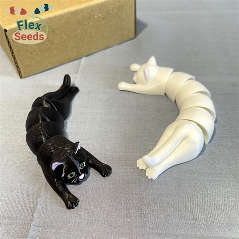 3D PrintShelf - Product details - Flexi Holding Cat (Print-in-place)