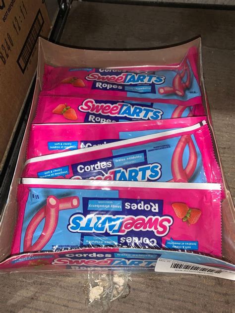 Sweet Tarts Ropes Tangy Strawberry Candy 24 x 51g