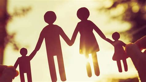 How To Transfer Property Title Between Family Members in India?