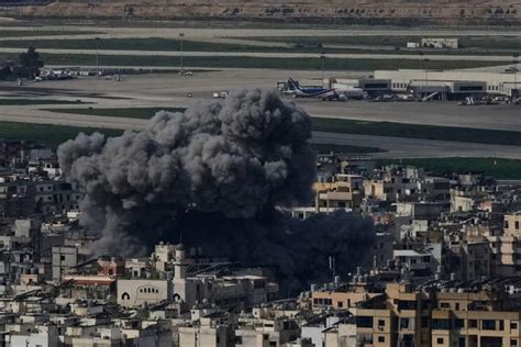 Gulf states bet on restraint over direct involvement in Mideast war