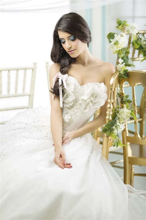 Pretty Bride Woman 的图像结果