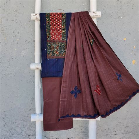 AAKRUTI - Pure Cotton Kaatha Patch Yoke Top Fabric With A Pure Cotton ...
