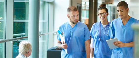 6 Reasons Why Men Should Go Into Nursing? - AIMST