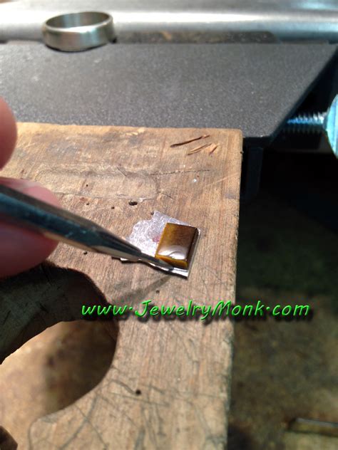 Making Bezel Jewelry 的图像结果