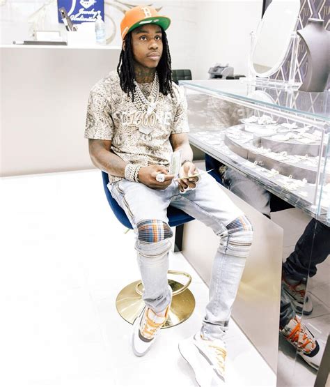 Polo G Outfit from September 19, 2022 | WHAT’S ON THE STAR?