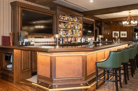 Chas Bender Company: Glen View Club