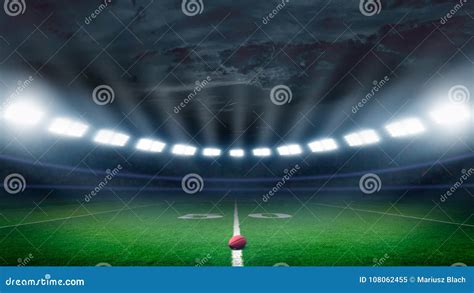 Stadium Lights Football Field 的图像结果