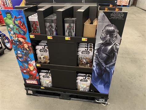 Peters Creek Pkwy, Winston-Salem NC, Garden Section : r/starwarsblackseries