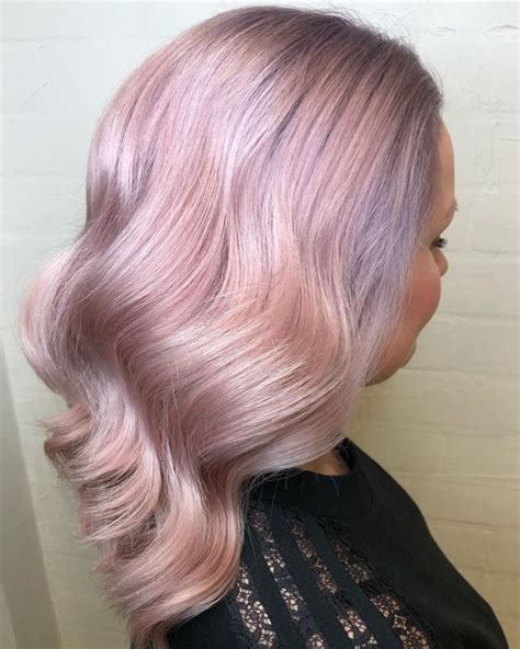 23 Best Light Pink Hair Color Ideas (Pictures for 2022)