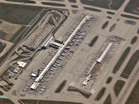 Detroit Metropolitan Wayne County Airport