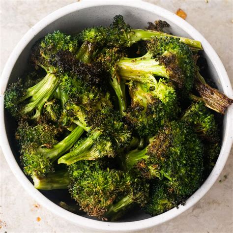 20-Minute Pan-Roasted Broccoli (Oven 400F) - Brooklyn Farm Girl