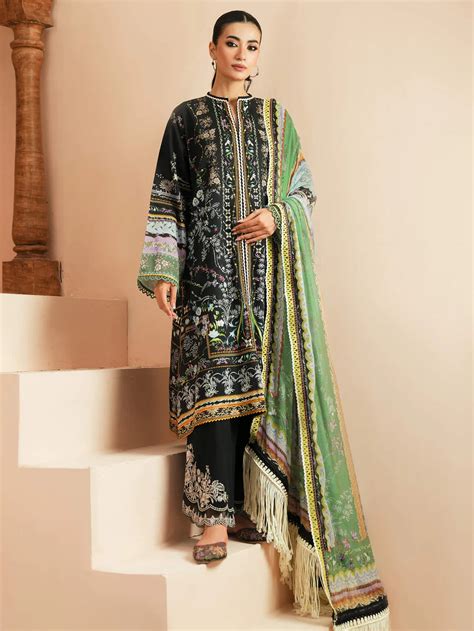 Spring Summer'25 - FARAH – Nainpreet - The Collective