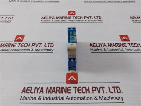 Finder 95.05 Relay With Socket Base 40.52 10A 250V 300V, 6-24V Dc 8A ...