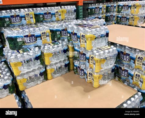 Case of water bottles hi-res stock photography and images - Alamy