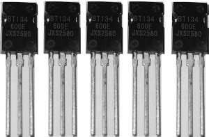 RISARYA BT134 600E ,SENSITIVE GATE TRAIC ,4A,600V,SOT82 PLASTIC ...