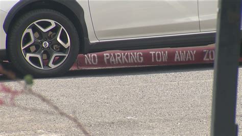 South Austin neighbors annoyed with middle school pick-up | kvue.com