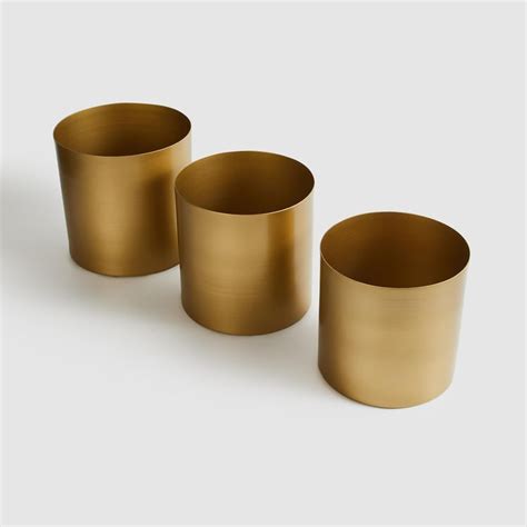 Buy Valencia Set of 3 Metal Planters from Home Centre at just INR 2399.0