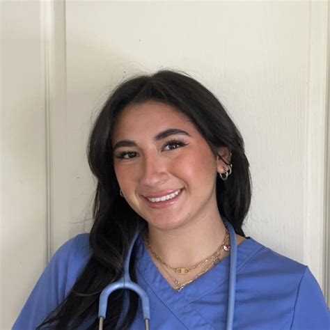 Isabella - English teacher - ₹1597/h