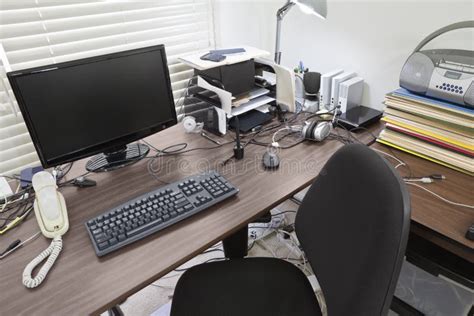 Busy Work Desk 的图像结果
