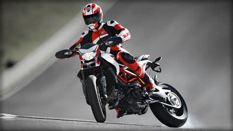 Ducati Hypermotard 821 2013 SP Exterior Bike Photos - Overdrive
