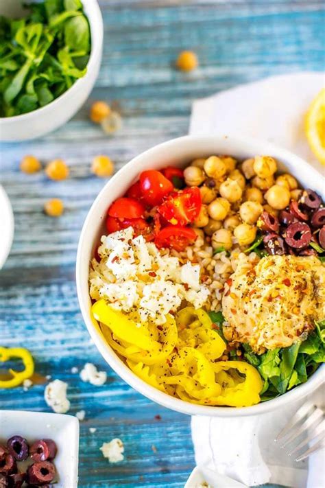 This Mediterranean Bowl recipe is a deliciously wholesome lunch that is ...