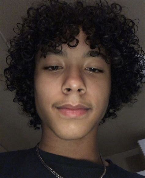 Light Skin Cute Mexican Boy With Curly Hair - Euaquielela