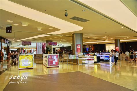 【携程攻略】三亚三亚国际购物中心百货商场购物,国购重新装修了以后，更显档次，但没有明珠广场、步行街这些地方的人…