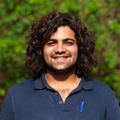 Hansmukh (Aditya Bhatter) – Poet & Stage Performer