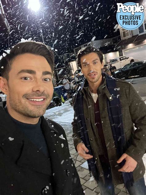 Jonathan Bennett Shares Photos from Hallmark's LGBTQ Christmas Movie