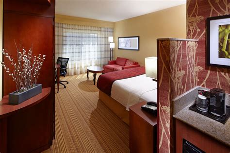 Discount Coupon for Courtyard by Marriott West Homestead Waterfront in ...
