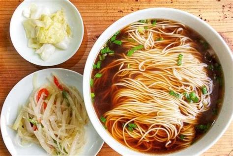 最简单的家常高汤做法，很多食堂饭店都用它 - 哔哩哔哩